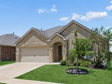 9105 Silver Dollar Drive, Fort Worth, TX 76131