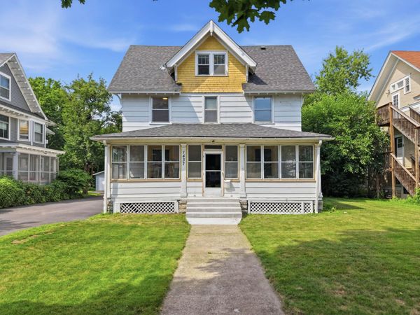 1437 Englewood Avenue, Saint Paul, MN 55104