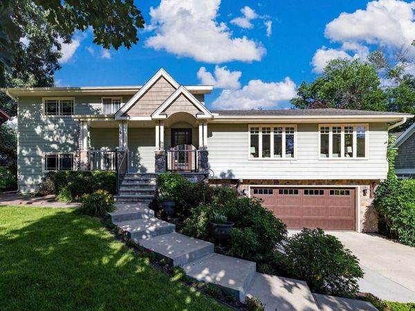 4011 Grimes Avenue S, Edina, MN 55416