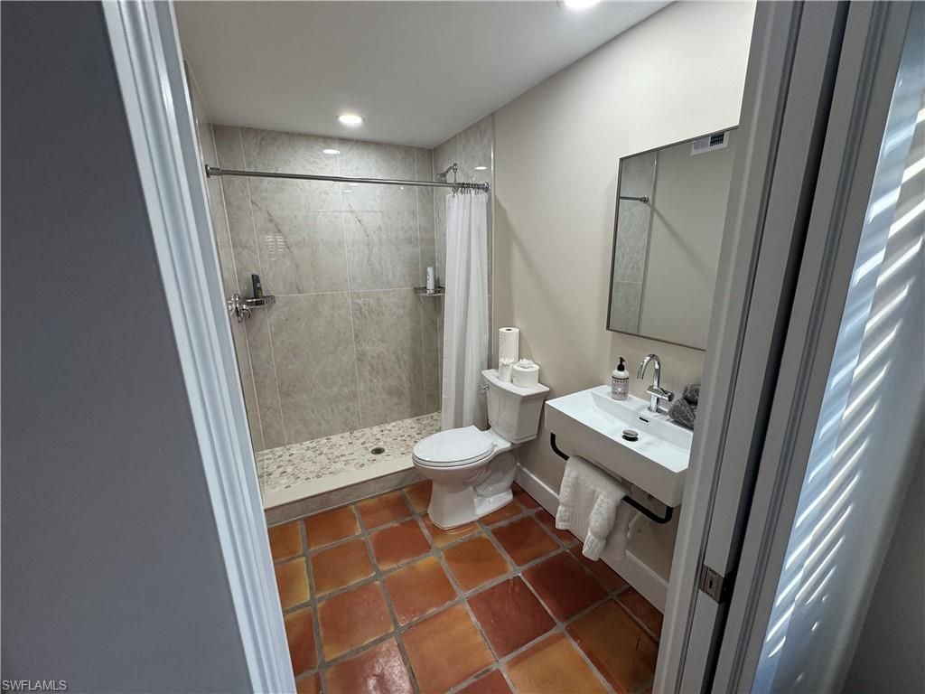 995 9th Ave S, Unit 6, Naples, FL 34102 Photo
