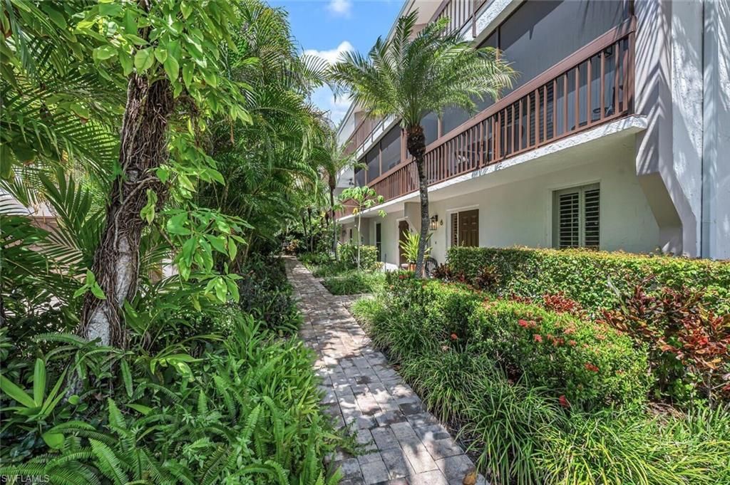 995 9th Ave S, Unit 6, Naples, FL 34102 Photo