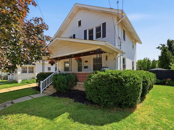 1356 Emerald Avenue NE, Grand Rapids, MI 49505
