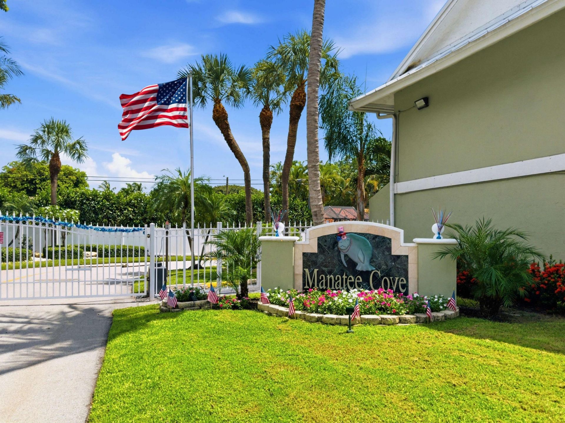 626 Mariners Way, Boynton Beach, FL 33435 Photo