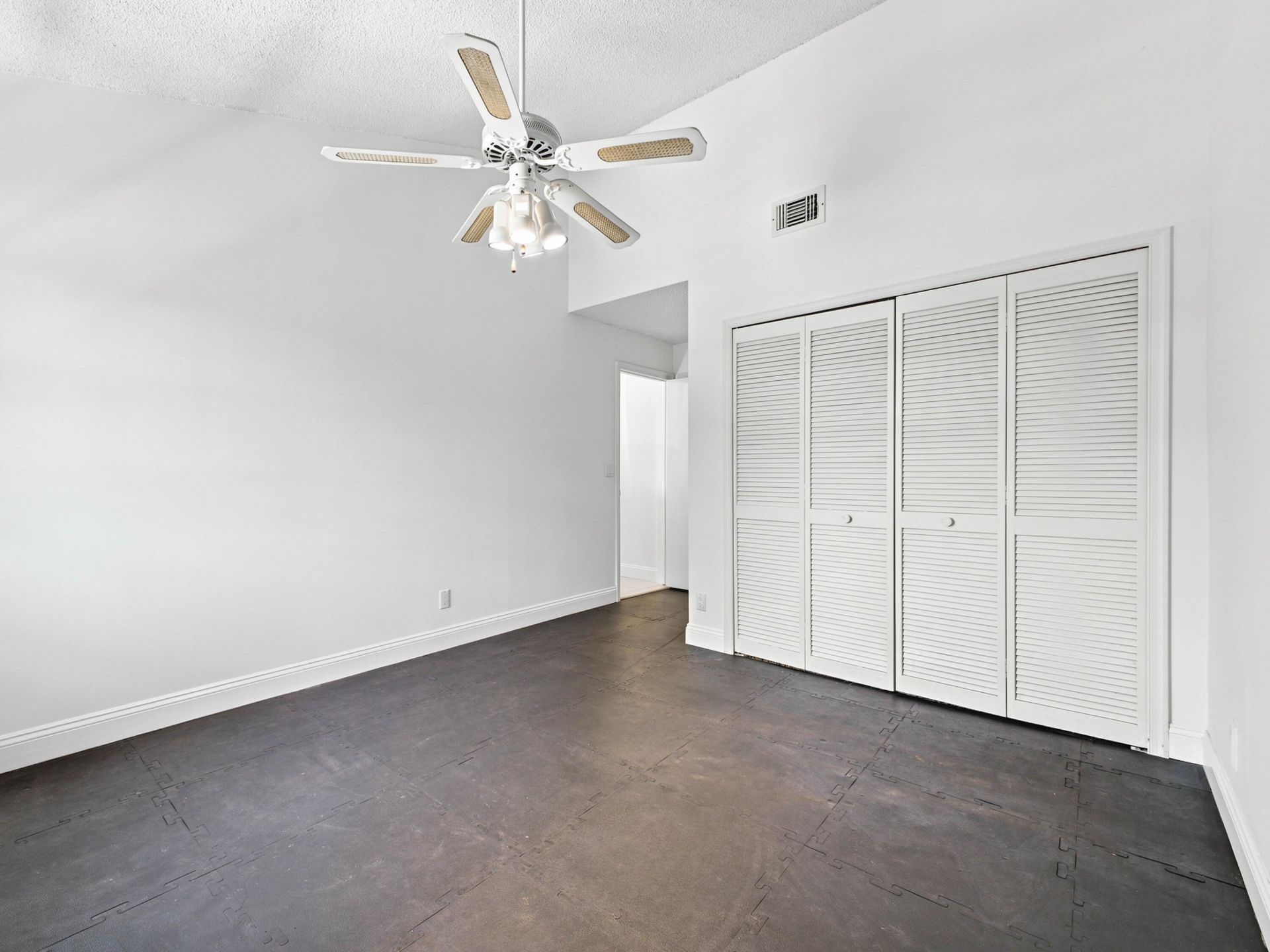 626 Mariners Way, Boynton Beach, FL 33435 Photo