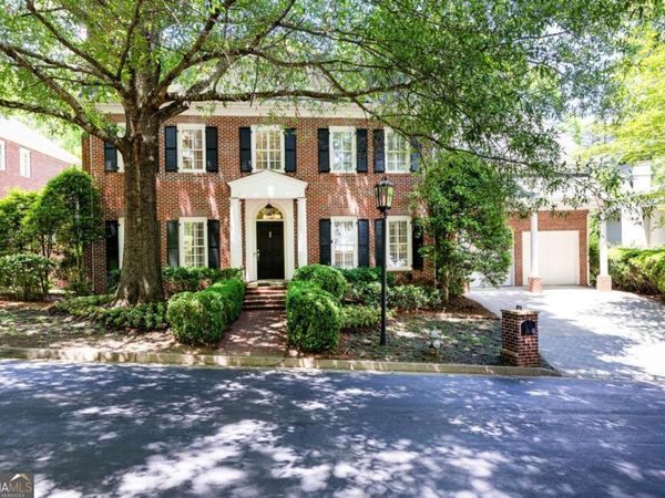 15 Old Paces Place, Atlanta, GA 30327