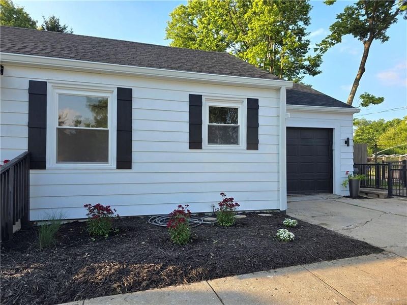 1831 Pinecrest Drive, Dayton, OH 45414 Photo 3