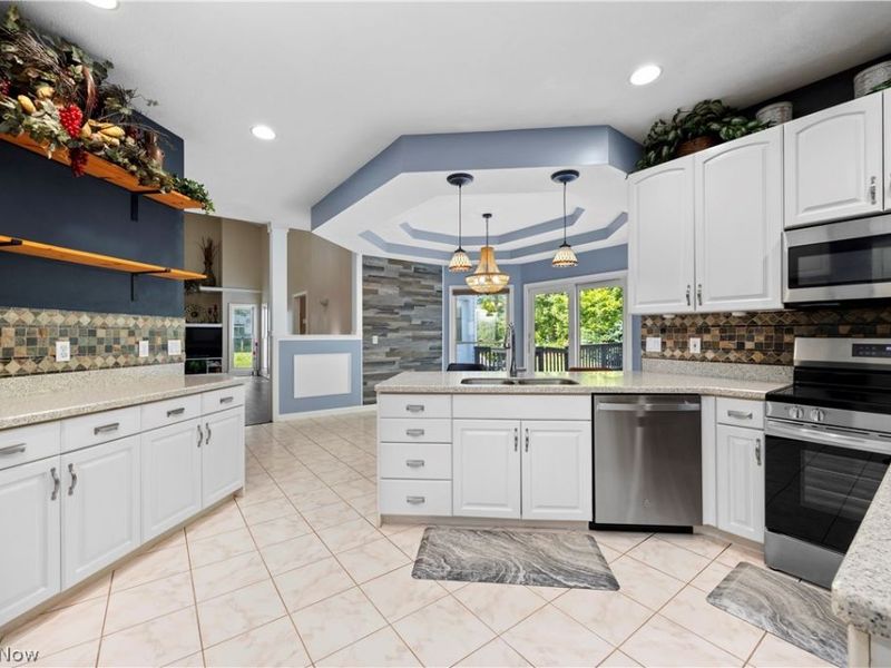 21766 Woodfield Trail, Strongsville, OH 44149 Photo 11