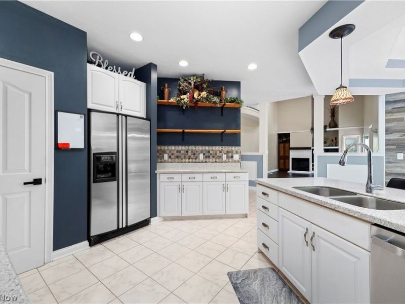 21766 Woodfield Trail, Strongsville, OH 44149 Photo 15