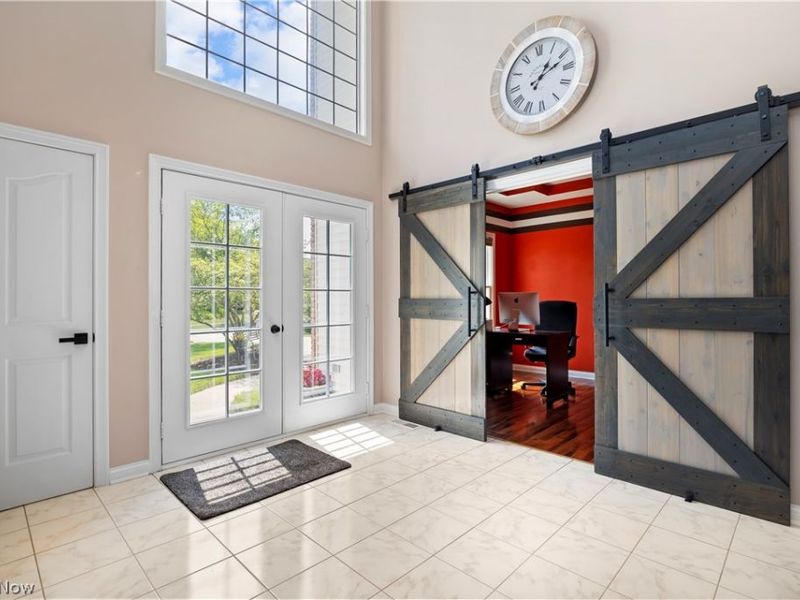 21766 Woodfield Trail, Strongsville, OH 44149 Photo 2