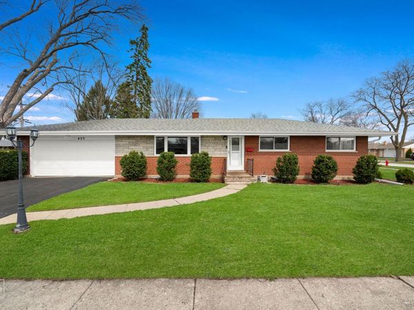 420 Berkshire Lane , Des Plaines, IL 60016