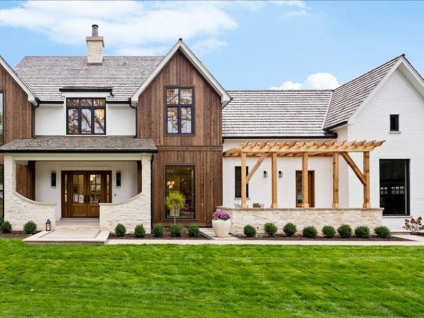 Main Photo