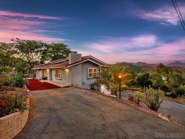 2539 Wilt Rd., Fallbrook, CA 92028