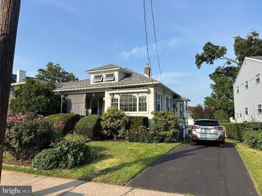 385 N KESWICK AVENUE, GLENSIDE, PA 19038
