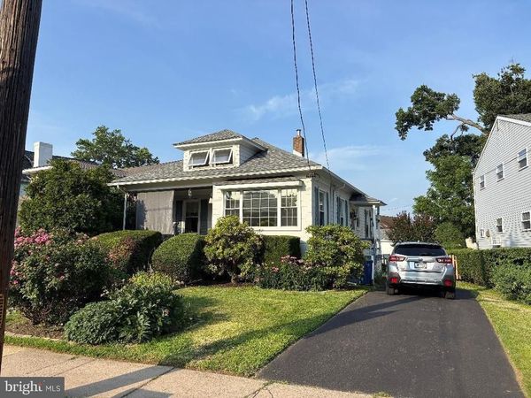 385 N KESWICK AVENUE, GLENSIDE, PA 19038