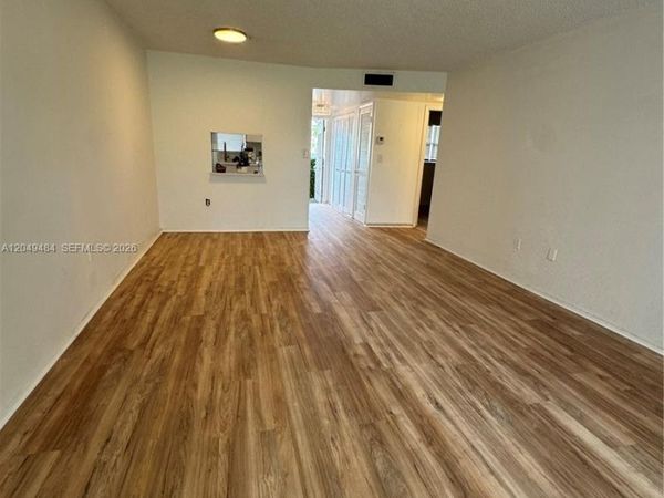 8500 Sunrise Lakes Blvd, Unit 103, Sunrise, FL 33322