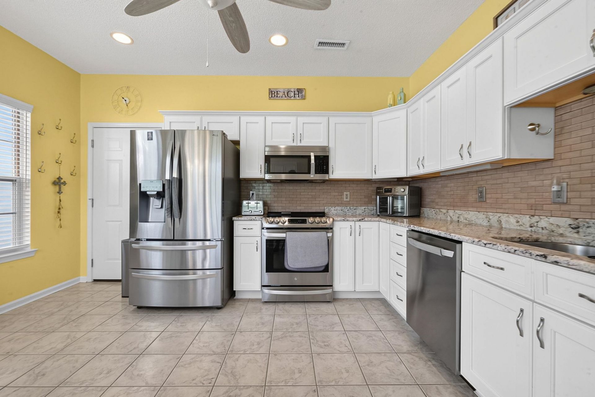 3642 Springdale Dr. Photo 11