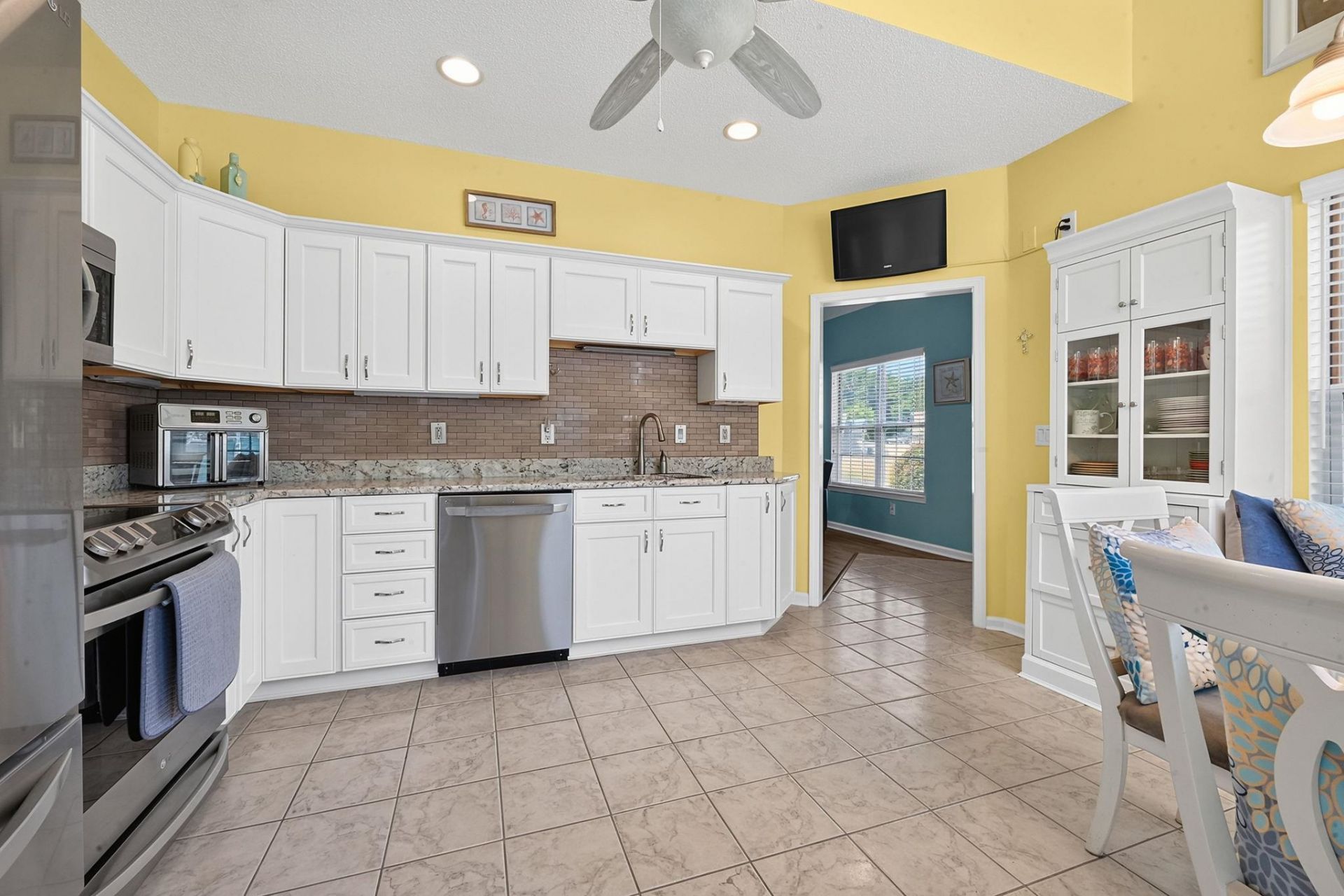 3642 Springdale Dr. Photo 12