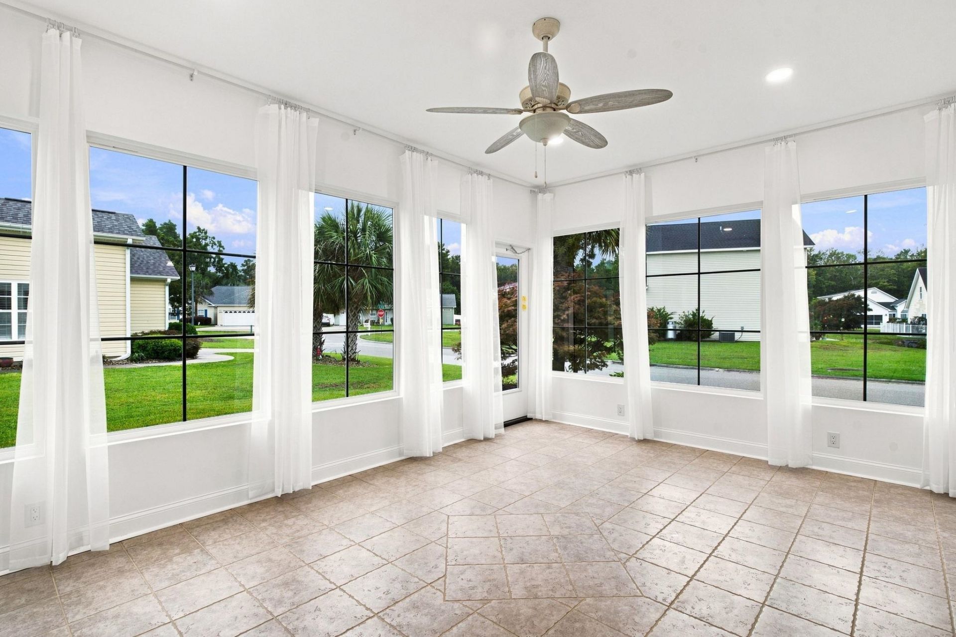 3642 Springdale Dr. Photo 17