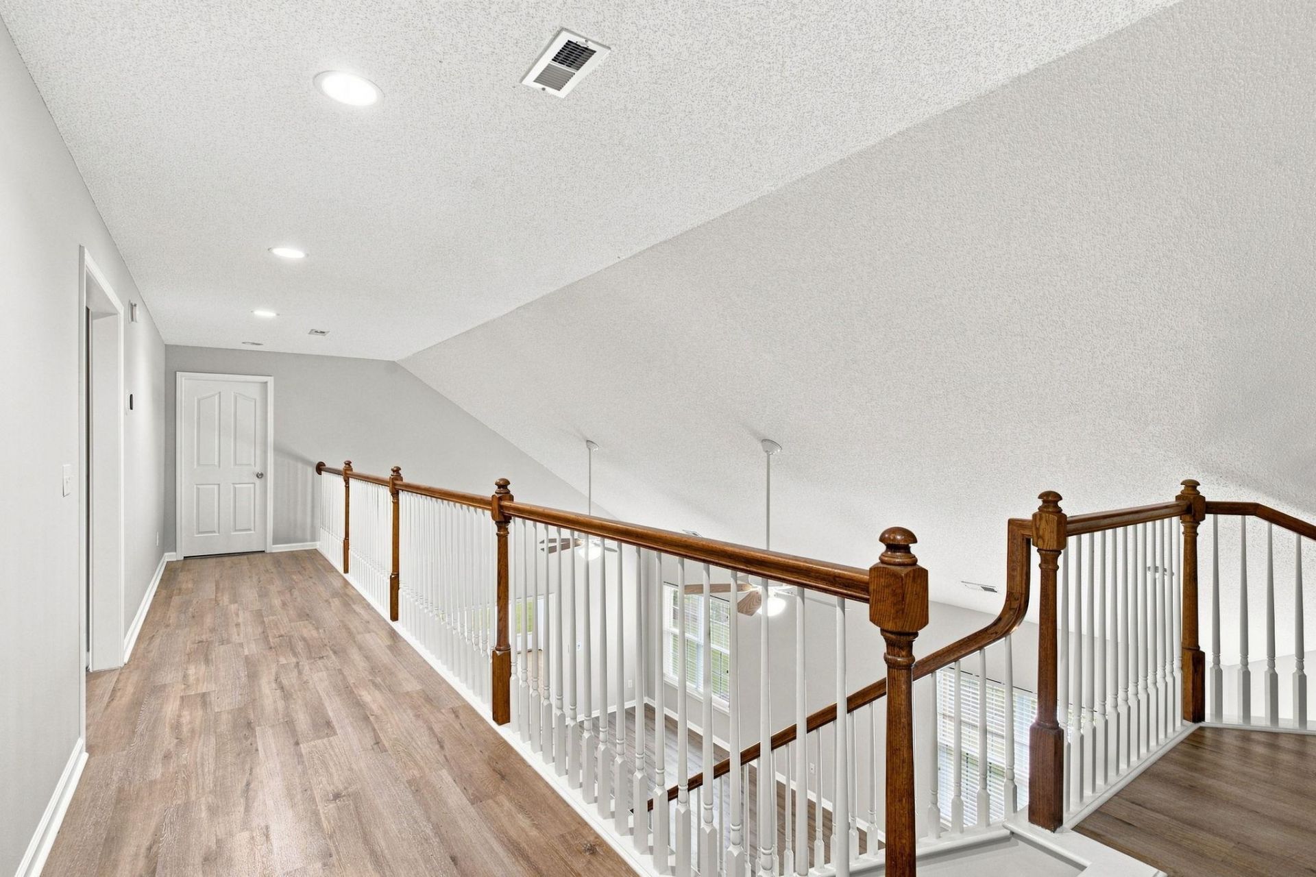 3642 Springdale Dr. Photo 23