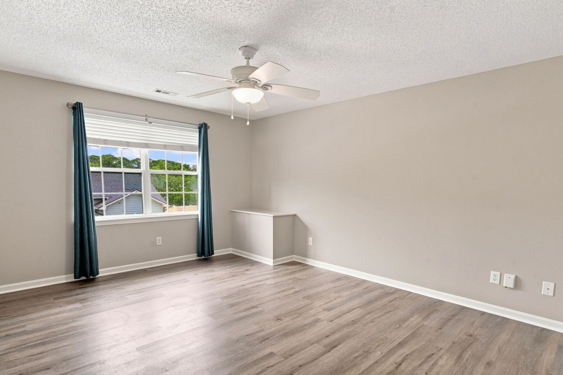 3642 Springdale Dr. Photo 34