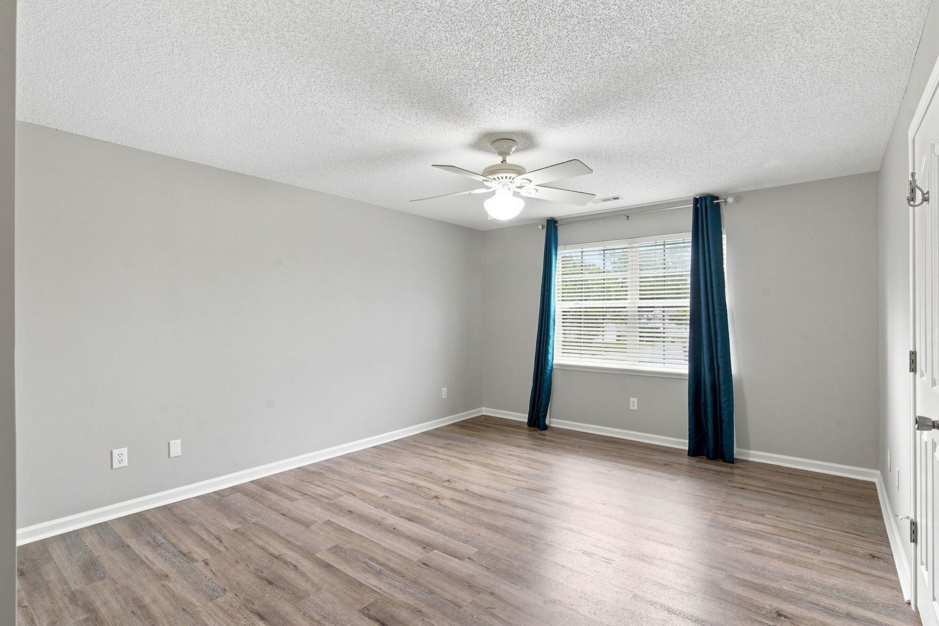 3642 Springdale Dr. Photo 36