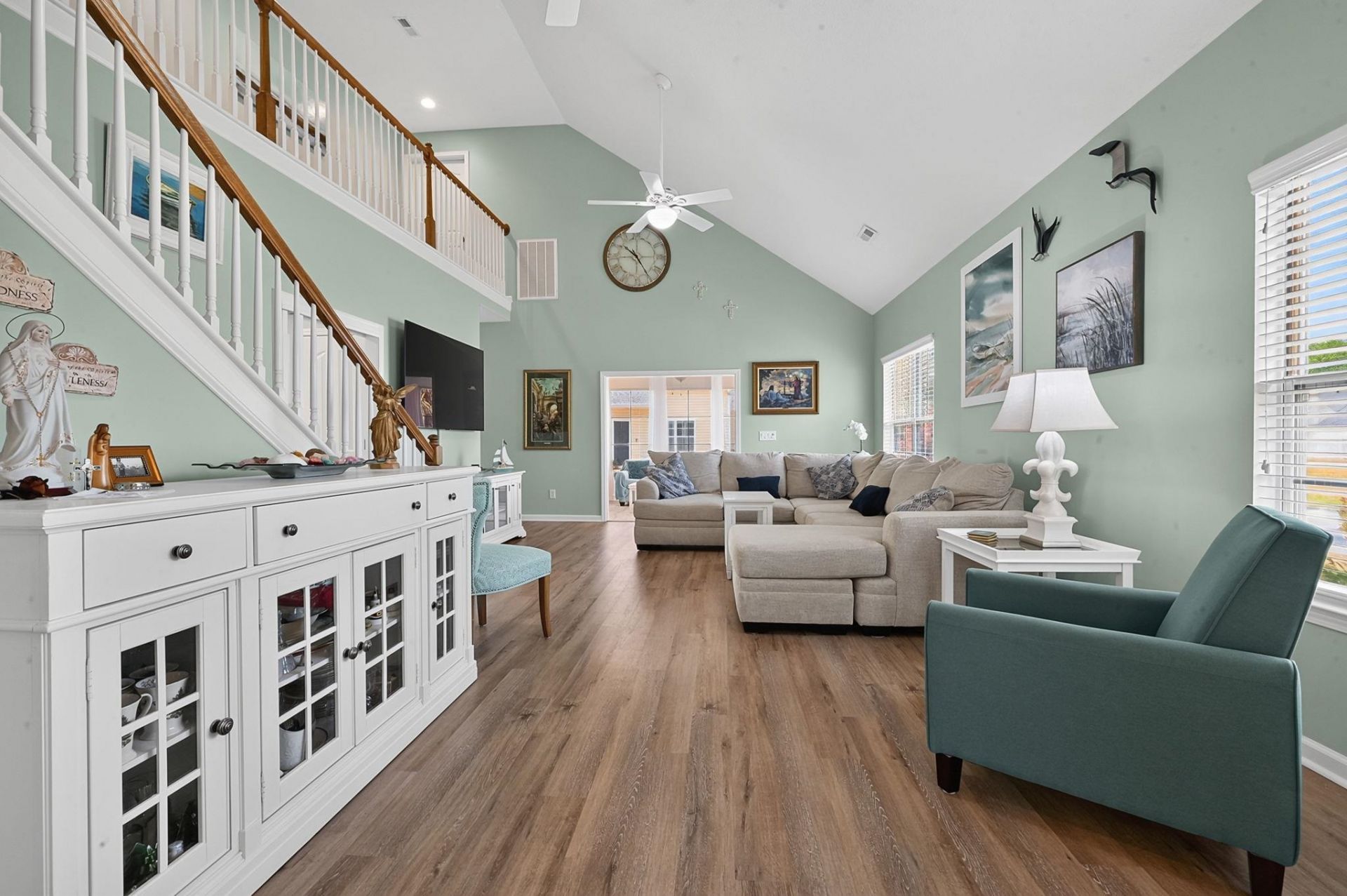 3642 Springdale Dr. Photo 5