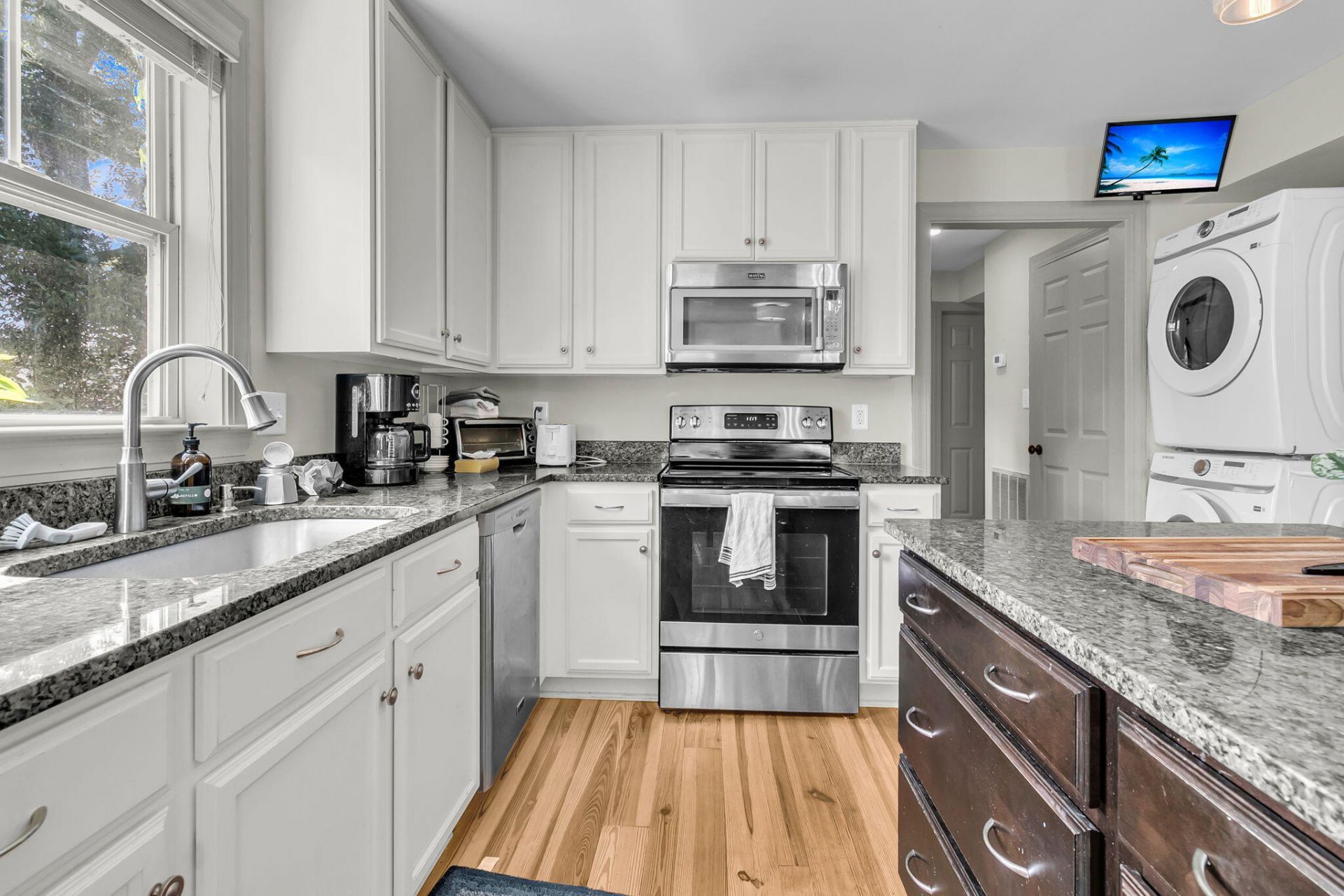 5 Strawberry Lane Photo 15
