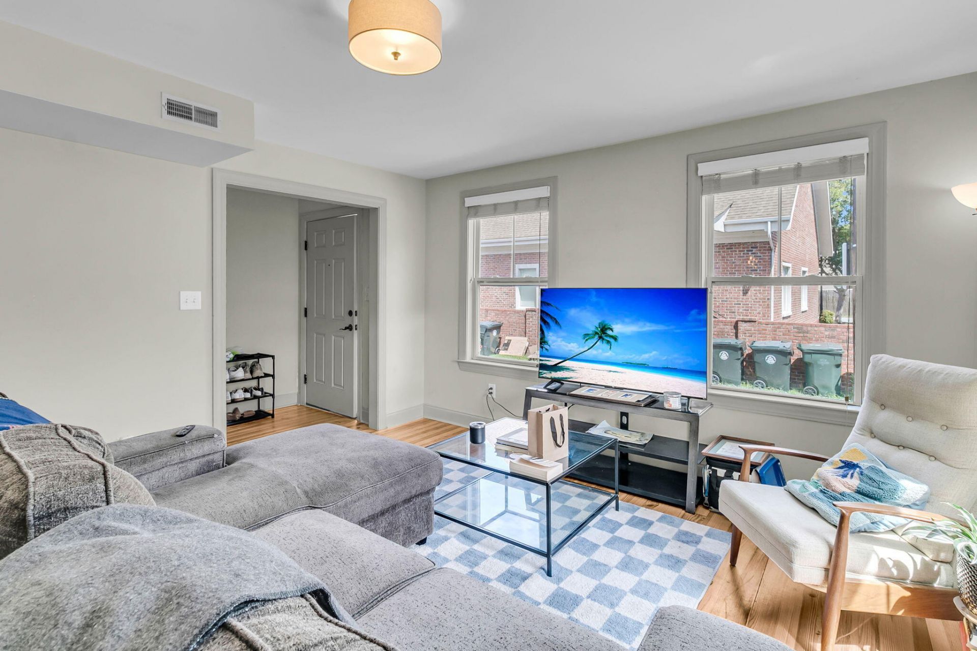 5 Strawberry Lane Photo 16