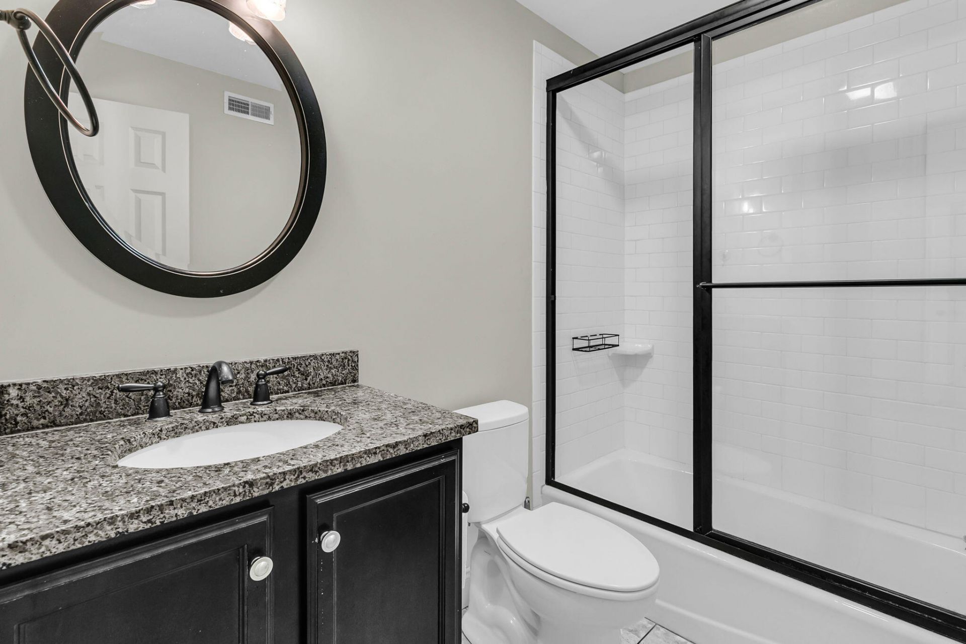 5 Strawberry Lane Photo 18