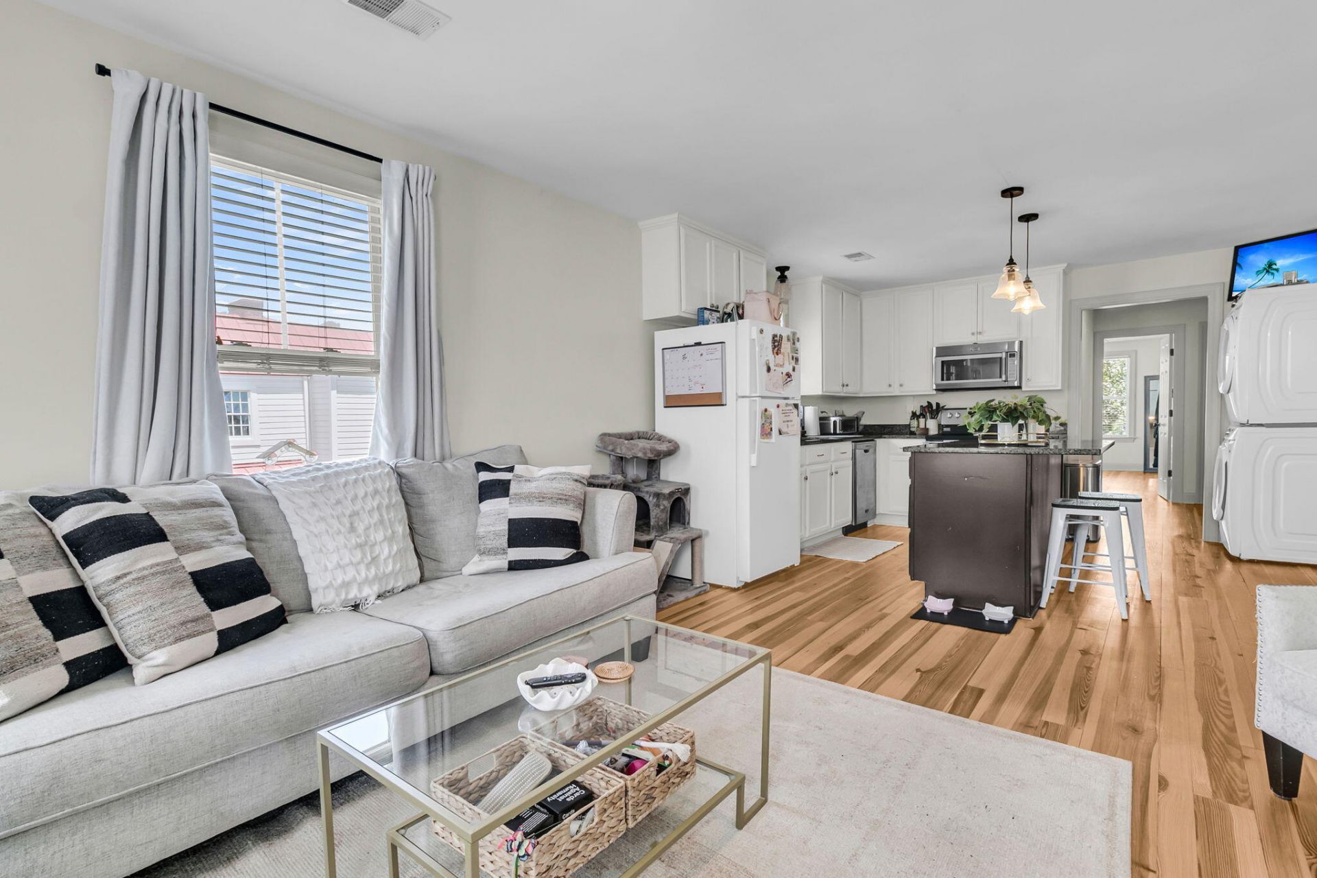 5 Strawberry Lane Photo 28