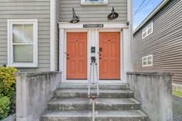 5 Strawberry Lane photo 4
