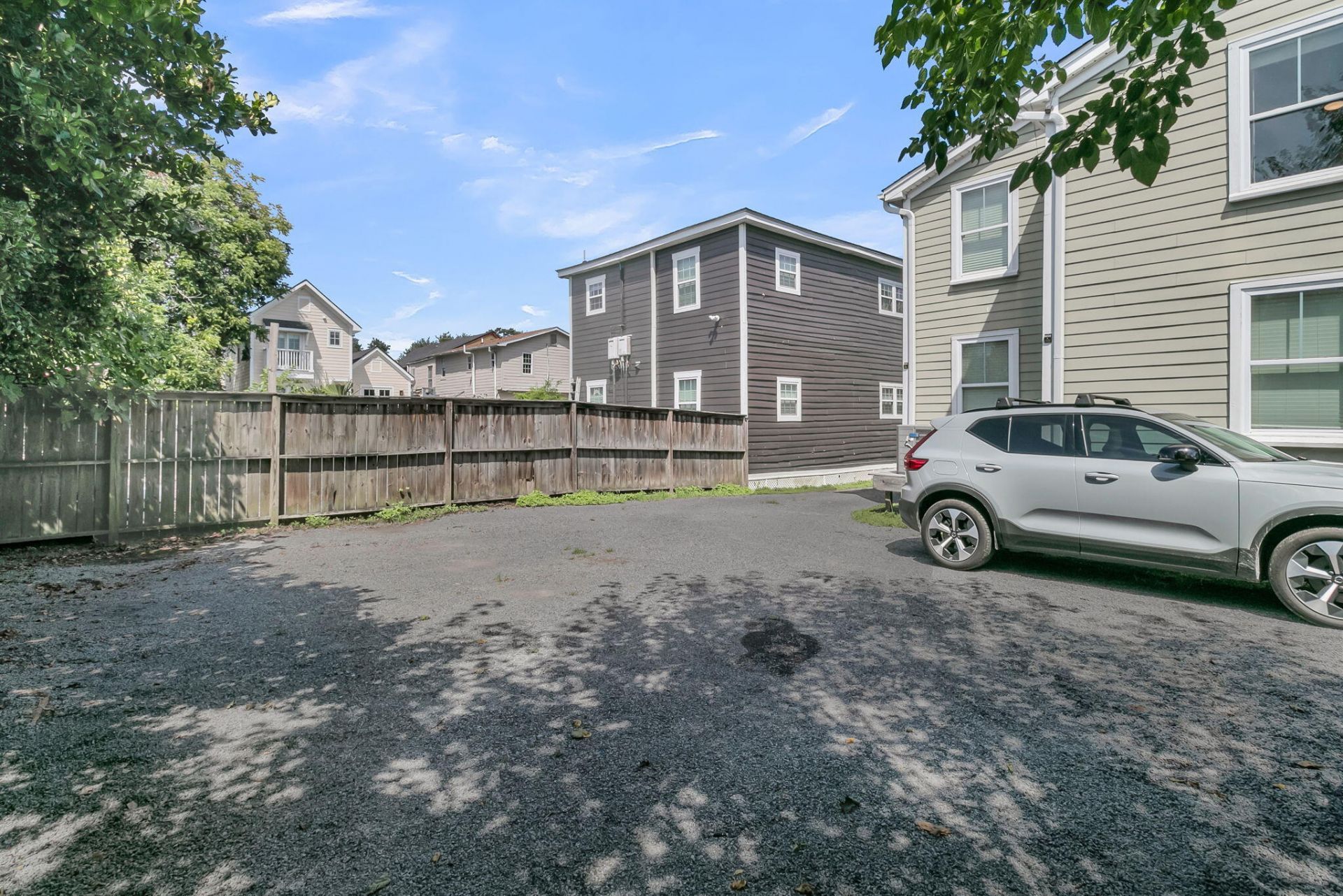 5 Strawberry Lane Photo 7