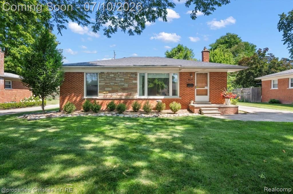 1527 Hazel Street, Birmingham, MI 48009 Main Photo