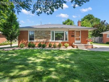 1527 Hazel Street, Birmingham, MI 48009