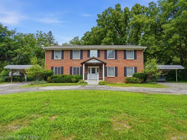 725 Clark Street, Brighton, Mi 48116