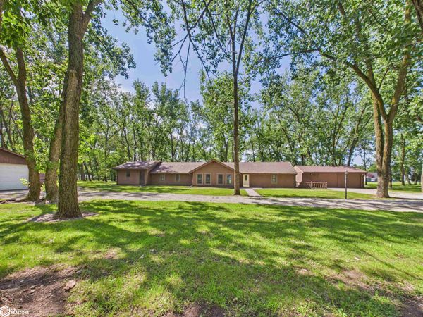 11995 Rutledge Road, Ottumwa, IA 52501