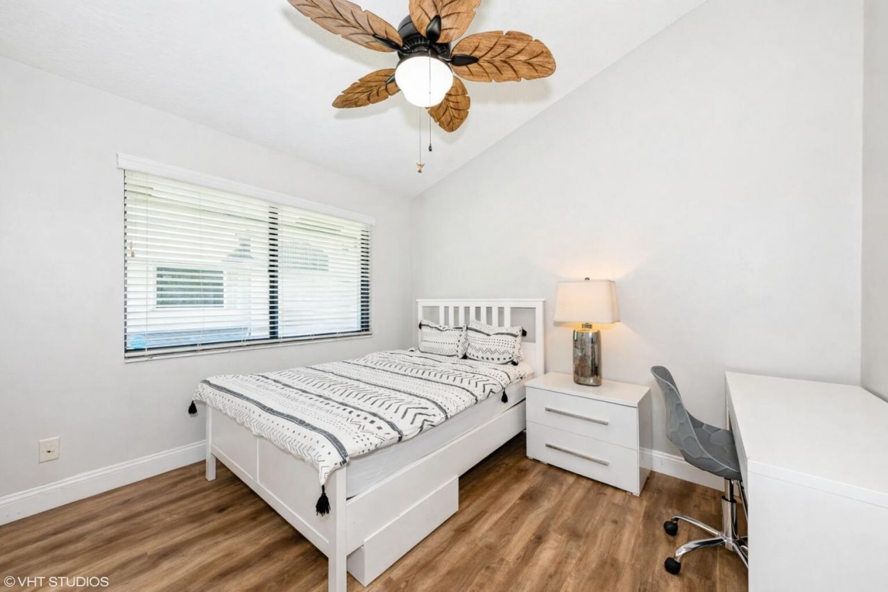 805 Harbour Pointe Way, Greenacres, FL 33413 Photo