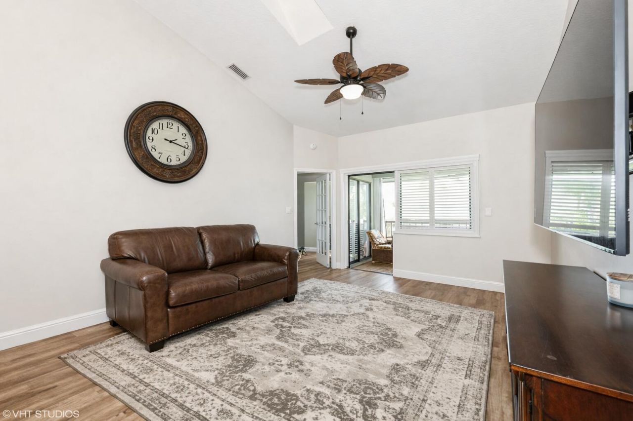 805 Harbour Pointe Way, Greenacres, FL 33413 Photo