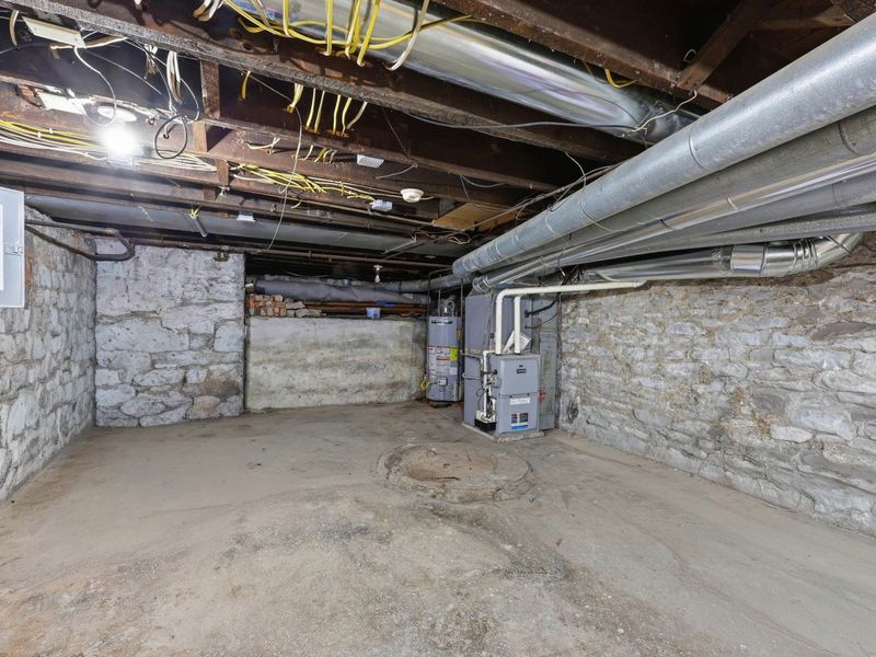 408 W 1st Avenue , Columbus, OH 43201 Photo 24