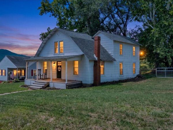 197 Bridge ST N, Buchanan, VA 24066