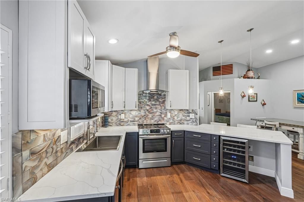 3710 Fieldstone Blvd, Unit 504, Naples, FL 34109 Photo