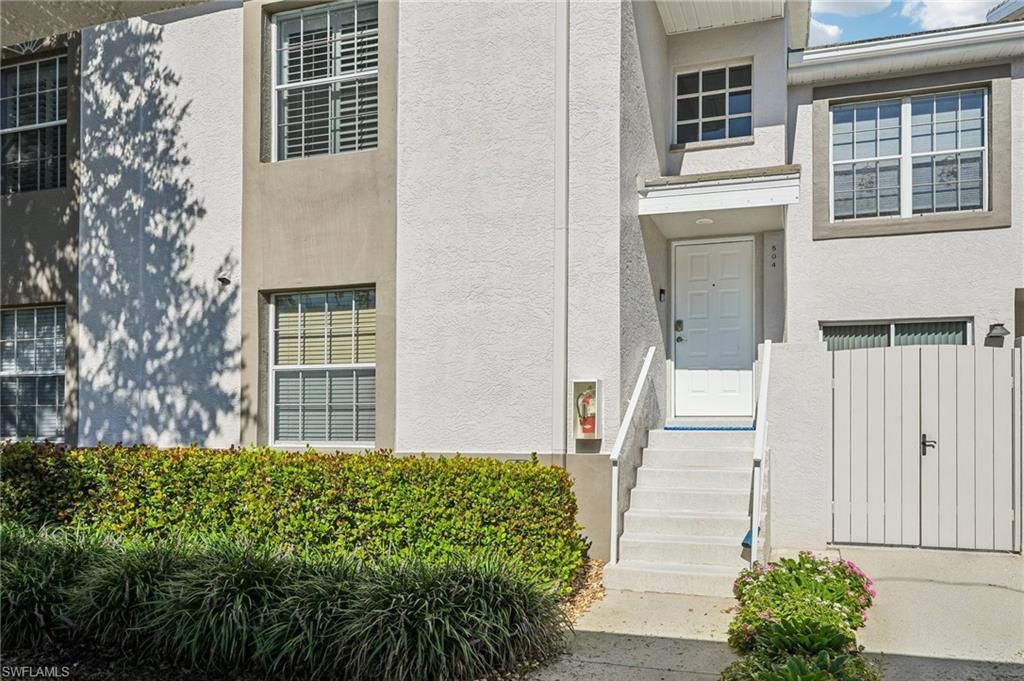 3710 Fieldstone Blvd, Unit 504, Naples, FL 34109 Photo