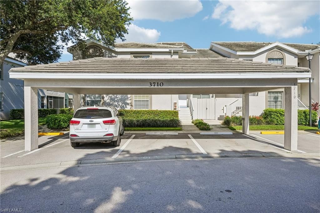 3710 Fieldstone Blvd, Unit 504, Naples, FL 34109 Photo