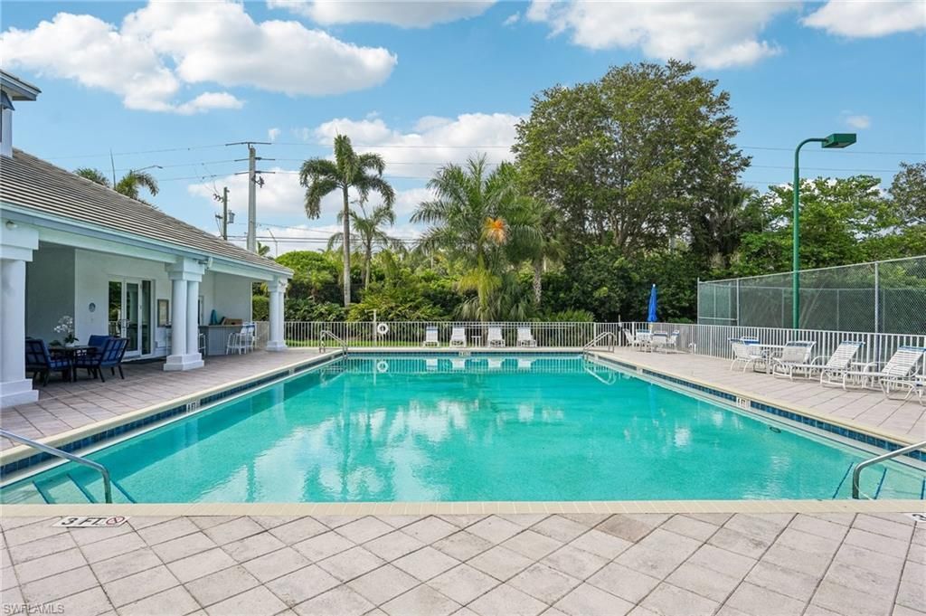 3710 Fieldstone Blvd, Unit 504, Naples, FL 34109 Photo