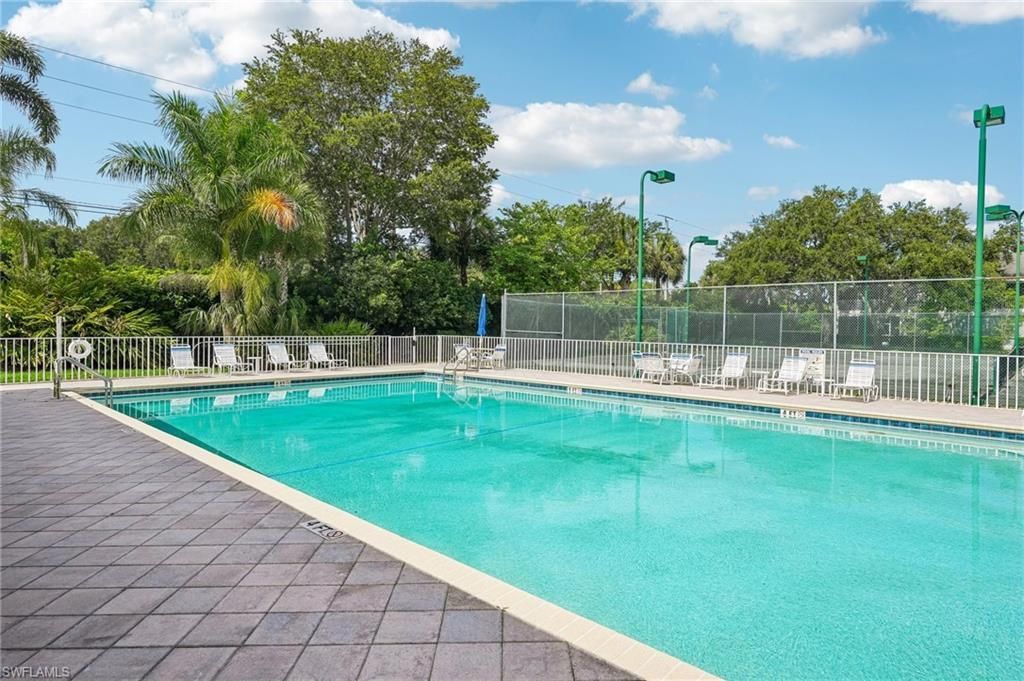 3710 Fieldstone Blvd, Unit 504, Naples, FL 34109 Photo