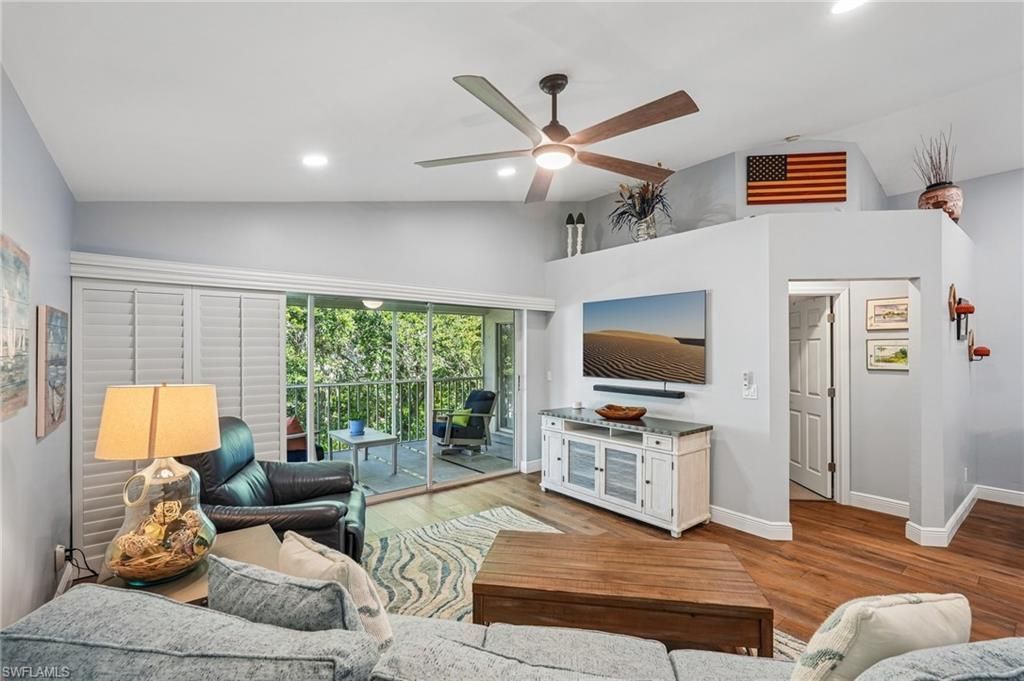 3710 Fieldstone Blvd, Unit 504, Naples, FL 34109 Photo