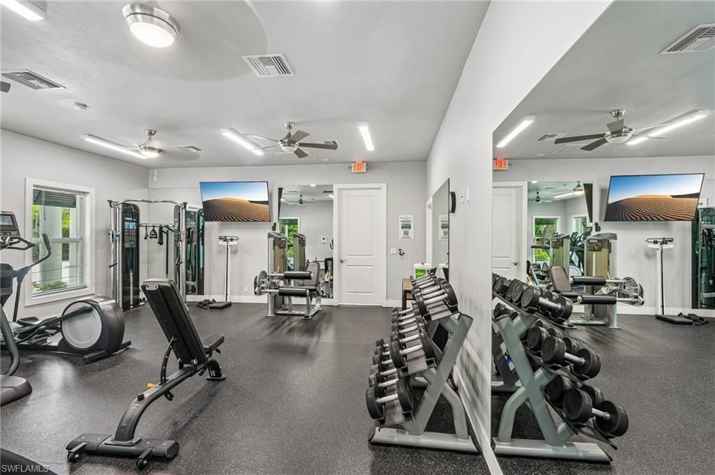 3710 Fieldstone Blvd, Unit 504, Naples, FL 34109 Photo
