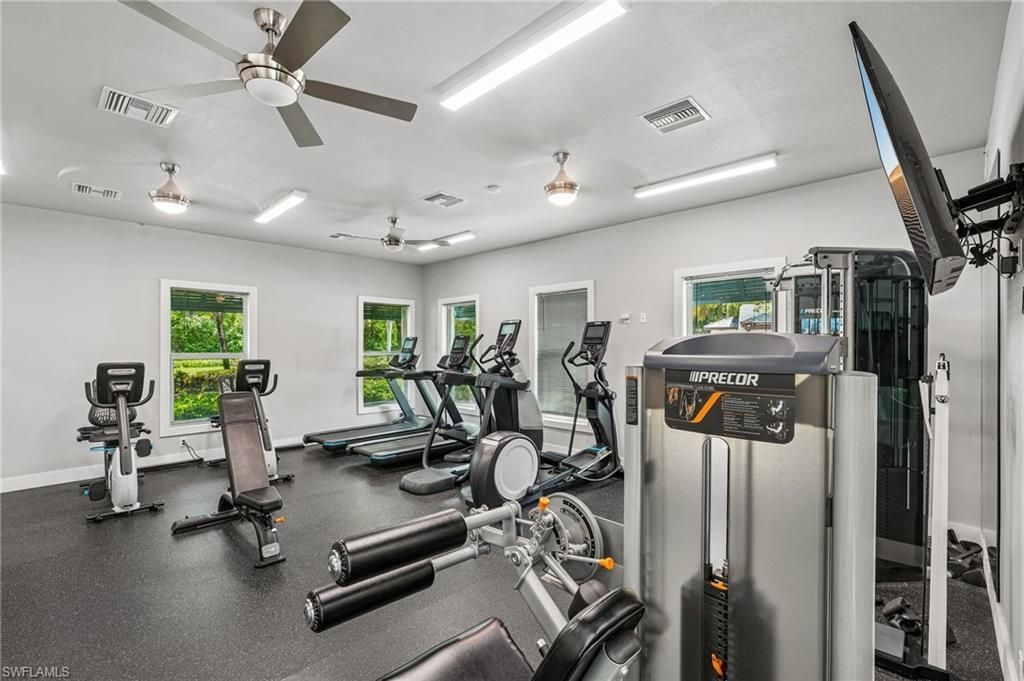 3710 Fieldstone Blvd, Unit 504, Naples, FL 34109 Photo