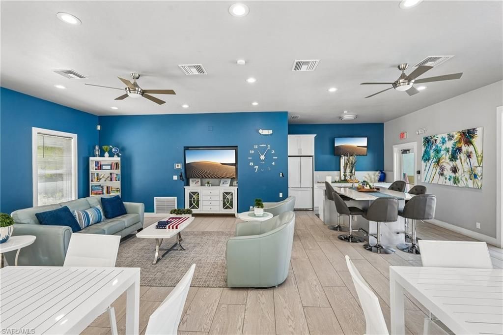 3710 Fieldstone Blvd, Unit 504, Naples, FL 34109 Photo