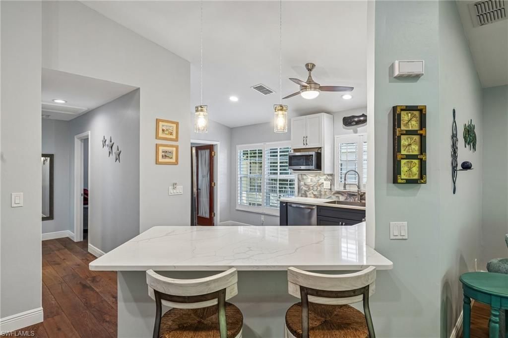 3710 Fieldstone Blvd, Unit 504, Naples, FL 34109 Photo